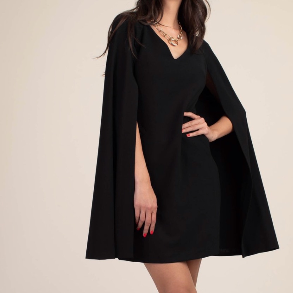 Witchy Shift-Silhouette Gizella Dress